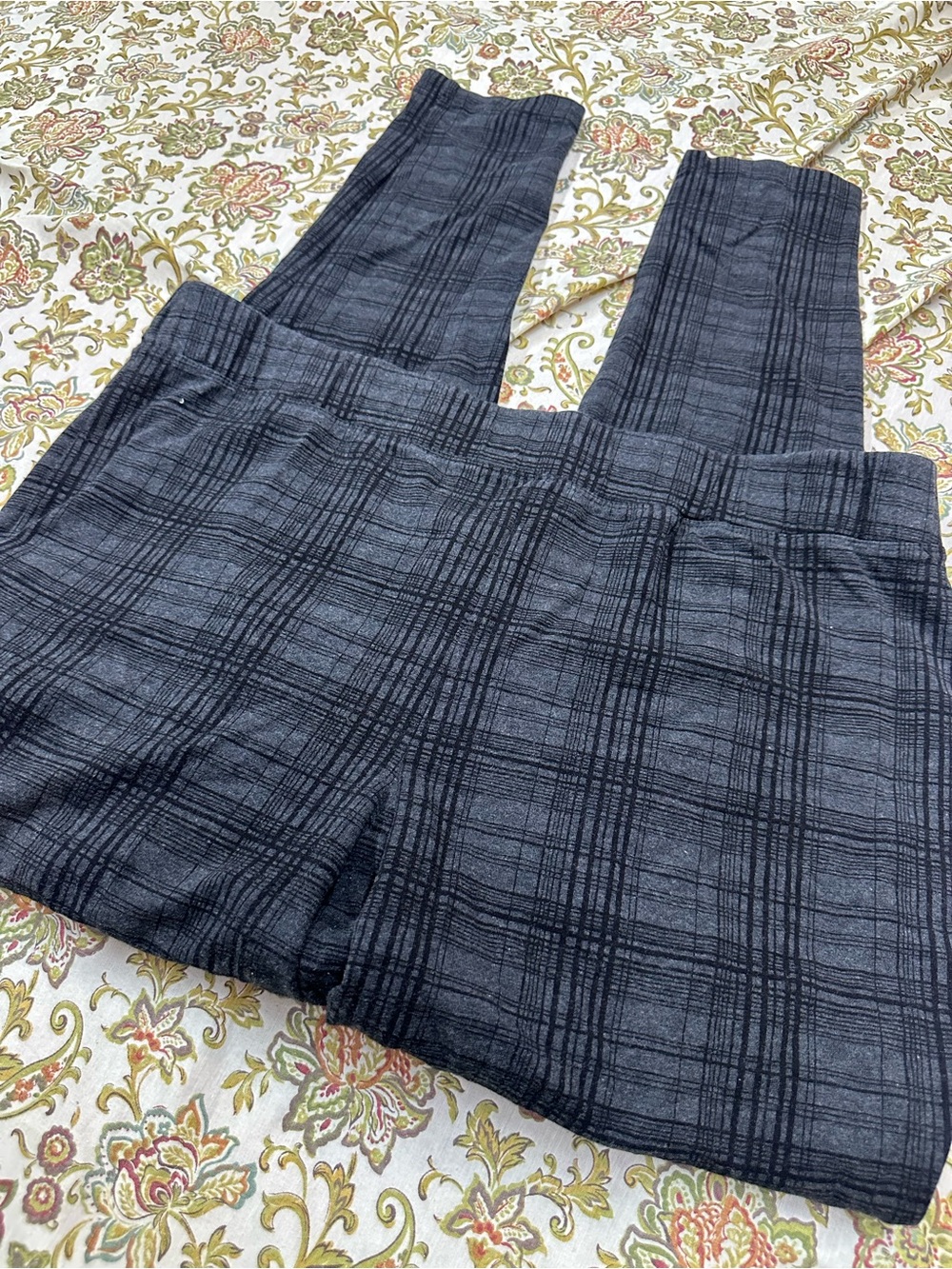 Ruff Hewn Gray Plaid Leggings